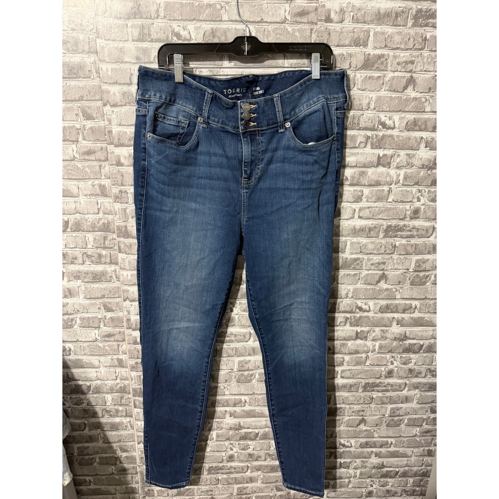 Torrid Super Soft Jeggings Skinny Jeans Medium Wash Triple Button Size 16T